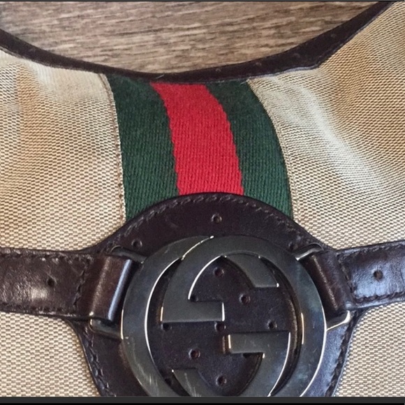 Classic Canvas Gucci GG Sherry Line Shoulder Bag - Picture 5 of 5
